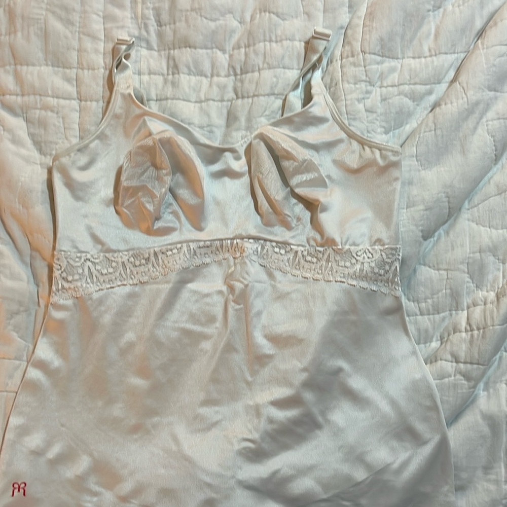 - Ruby Ribbon lace cami